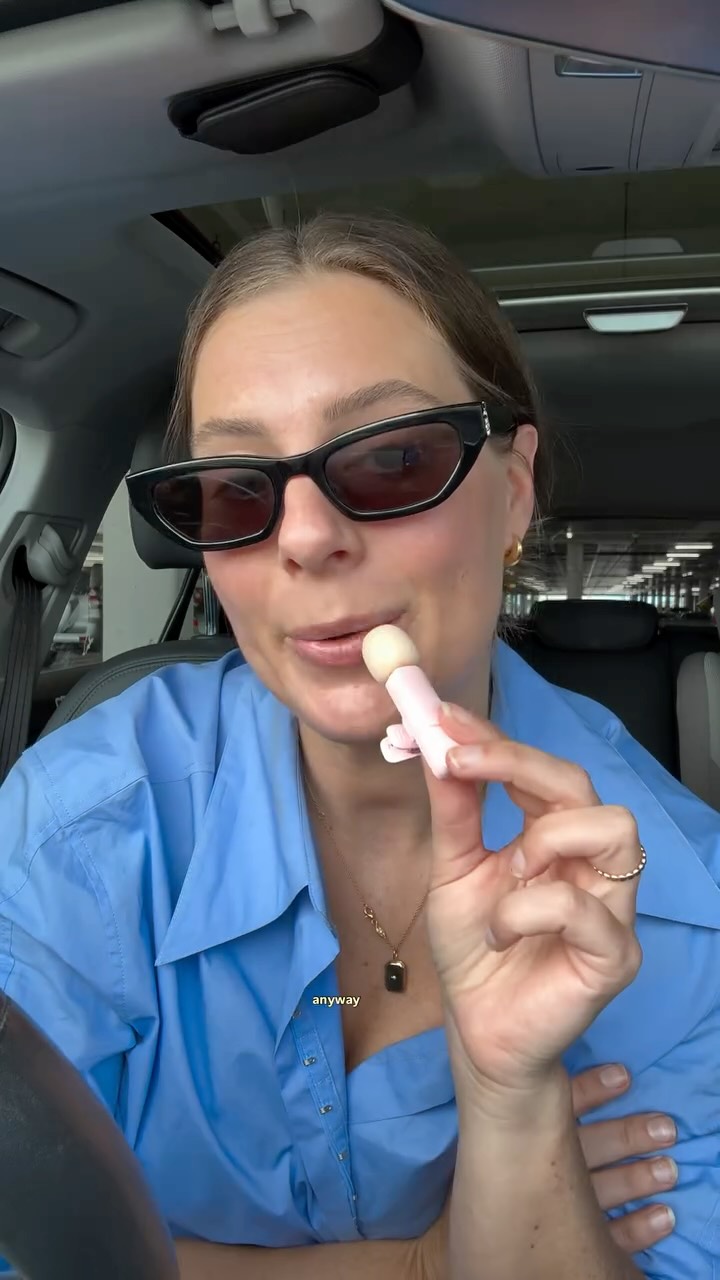 Instagram post by @lisa_desanctis for David Jones. Caption reads: If you need me, I’ll be reorganising my entire....