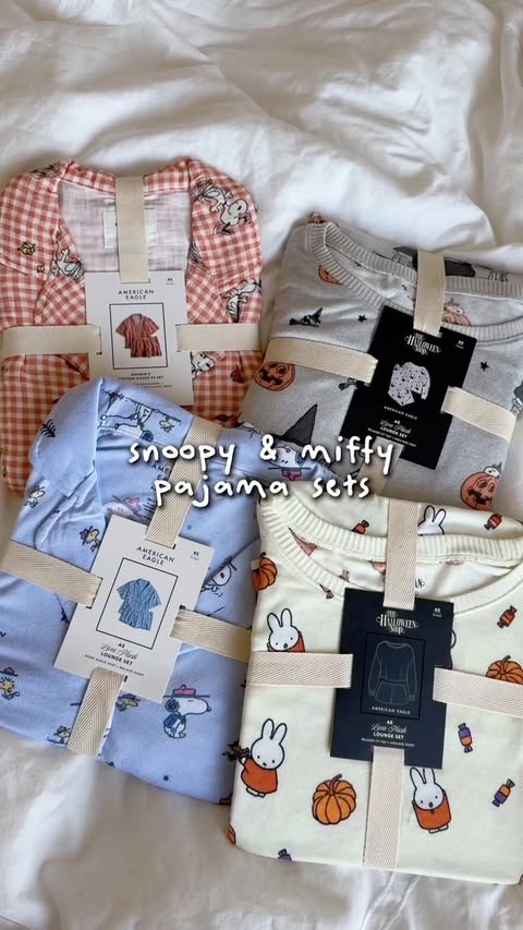 Instagram post by @meili_zzz for American Eagle. Caption reads: [...] #peanuts #aepartner #snoopylover....
