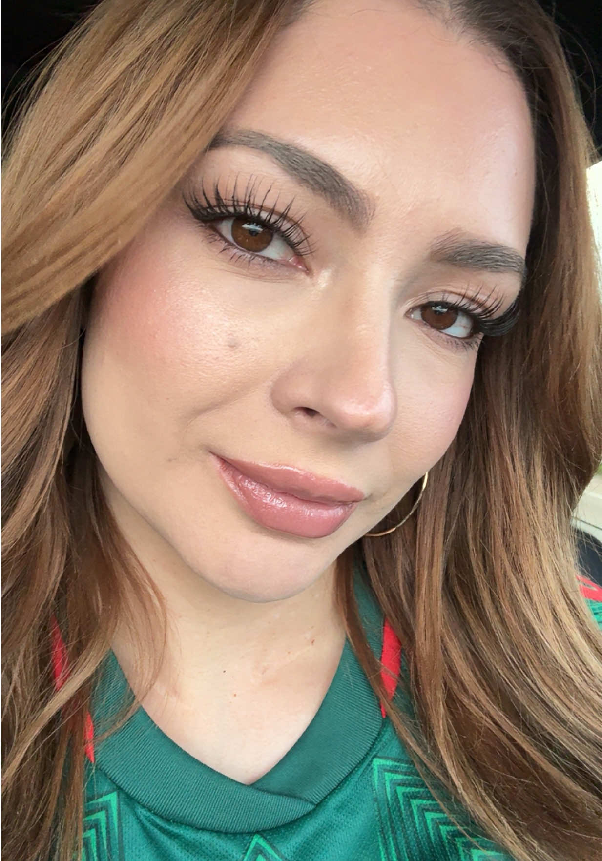TikTok post by @karlabaylon19 for KEYYOU LASH. Caption reads: [...] pestañas Venus de @KEYYOU OFFICIAL....