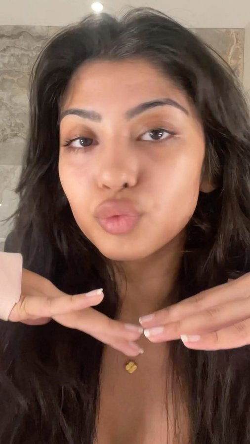 Instagram post by @alizashan for Sweat and Tonic. Caption reads: September sweat with @maybelline at @sweatandtonic....