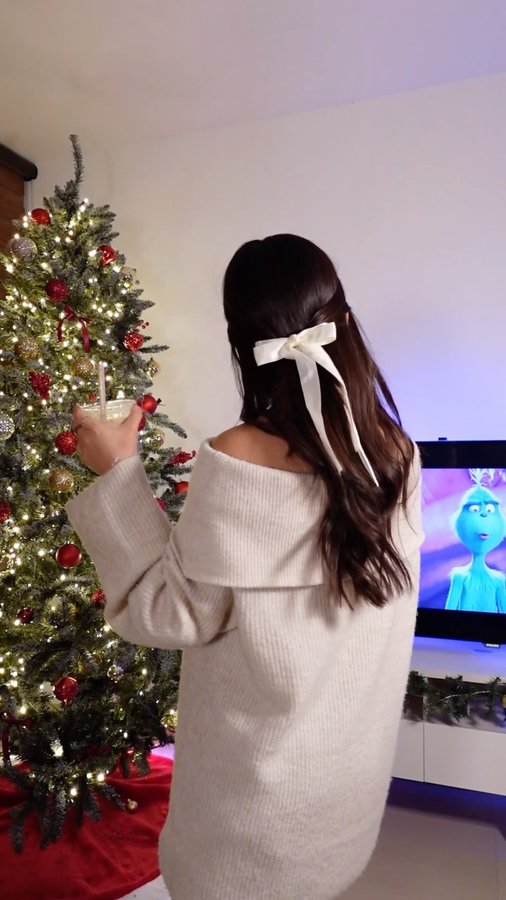 Instagram post by @lizethsan.r for Coffee mate. Caption reads: Nuevo café frío favorito☕️ @coffeematemx....