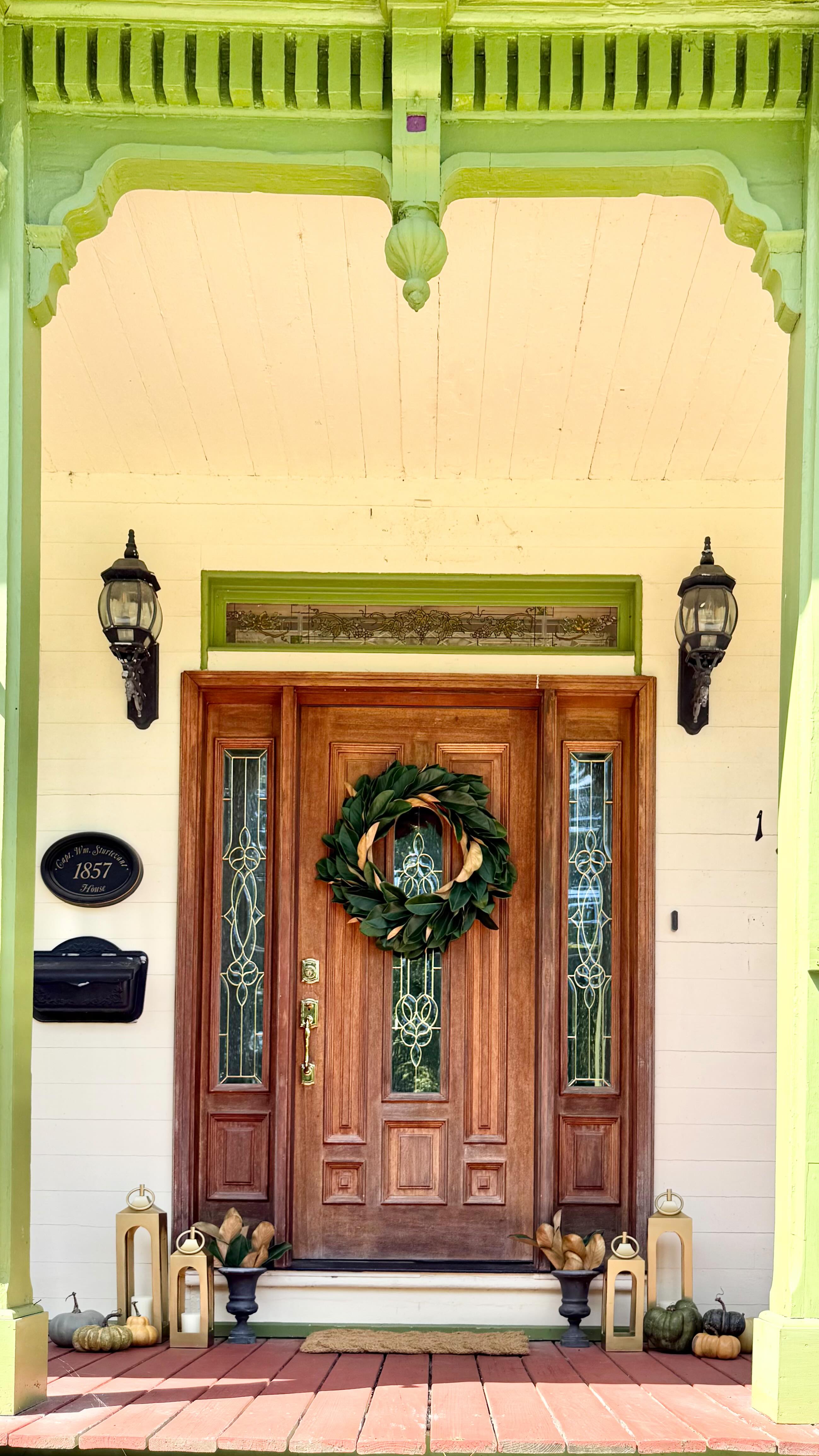 Instagram post by @ourvintagevictorianhouse for CG Hunter. Caption reads: [...] I snagged some beautiful finds from....