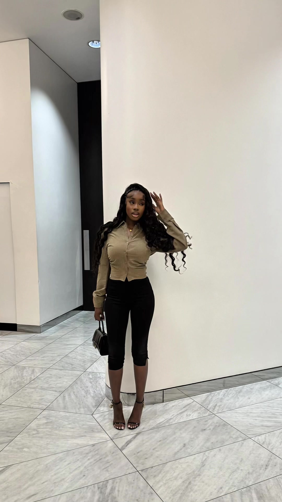 TikTok post by @amariah.lawal for PUBLIC DESIRE. Caption reads: love a fit check  top: @prettylittlething  capris:....