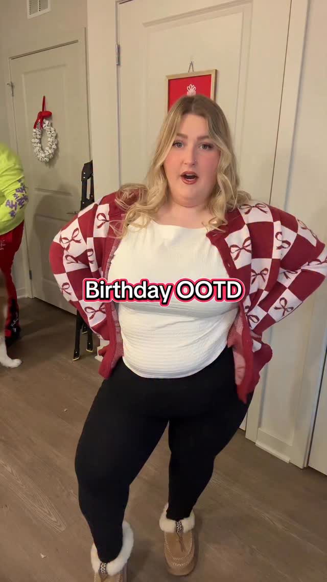 Instagram post by @thebrandileighsnacks for The Cheesecake Factory. Caption reads: What is your favorite cake from Cheesecake....