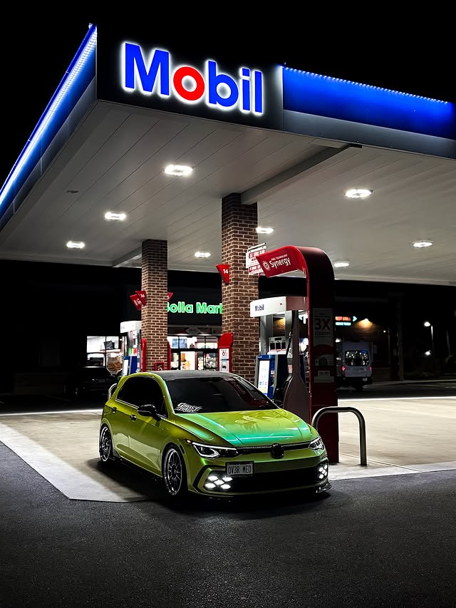 Instagram post by @vag.scty for VWB. Caption reads: Feel it deep in your soul ✨....