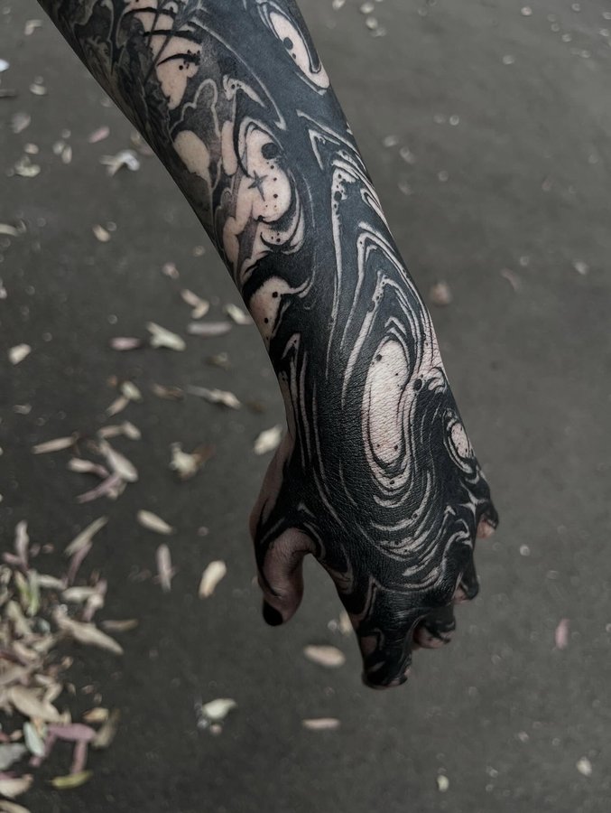 Instagram post by @eclipse.tattooink for Killer Ink Limited. Caption reads: made it to sydney to the legendary( already)....