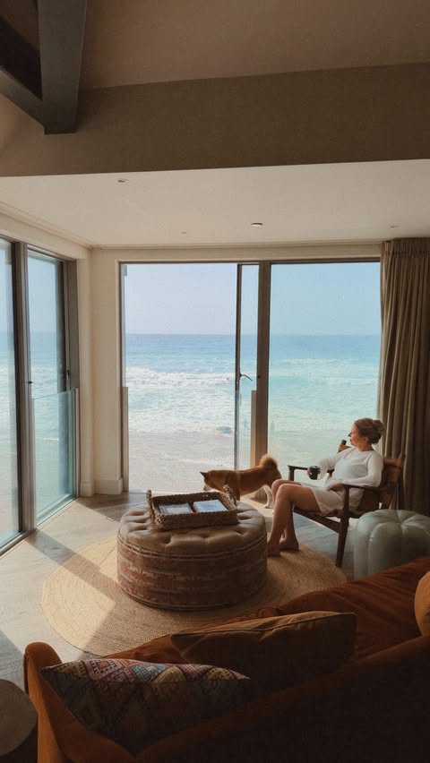Instagram post by @bykaterinas for Land Rover. Caption reads: [...] every morning felt pretty magical.....