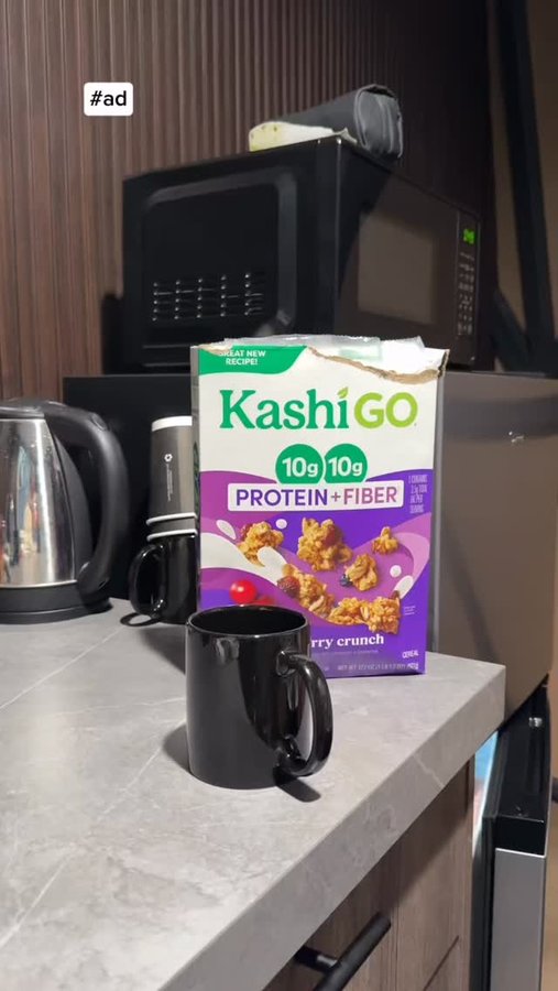 Instagram post by @_jessyclark for Kashi. Caption reads: [...] pressure. That’s why I’ve been loving @kashi....