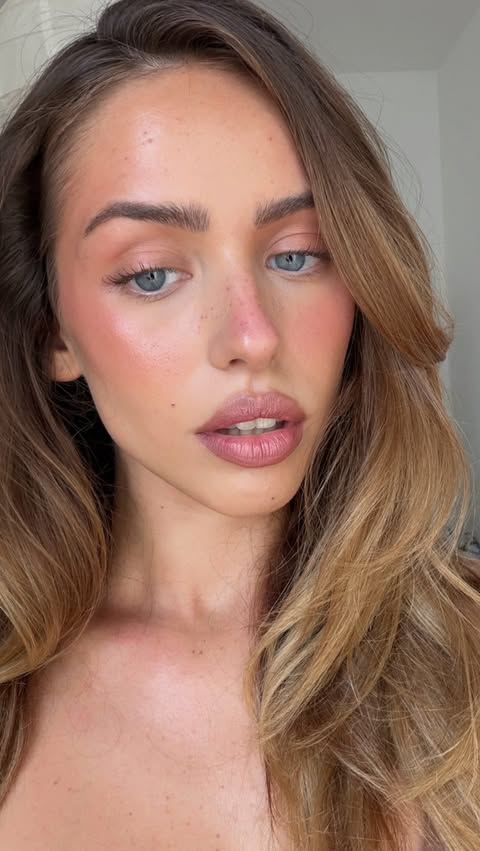 Instagram post by @_chiaroscuri for Givenchy Beauty. Caption reads: [...] @kyliecosmetics @overskin @givenchybeauty....