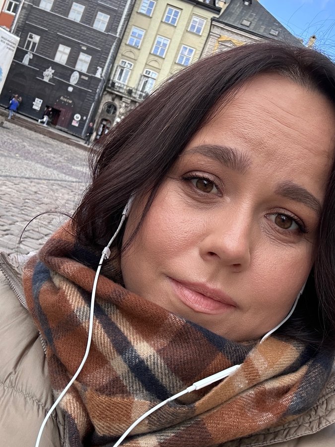 Instagram post by @julia.demchuck for BUXOM Cosmetics. Caption reads: [...] tried a new Lip Treatment from....