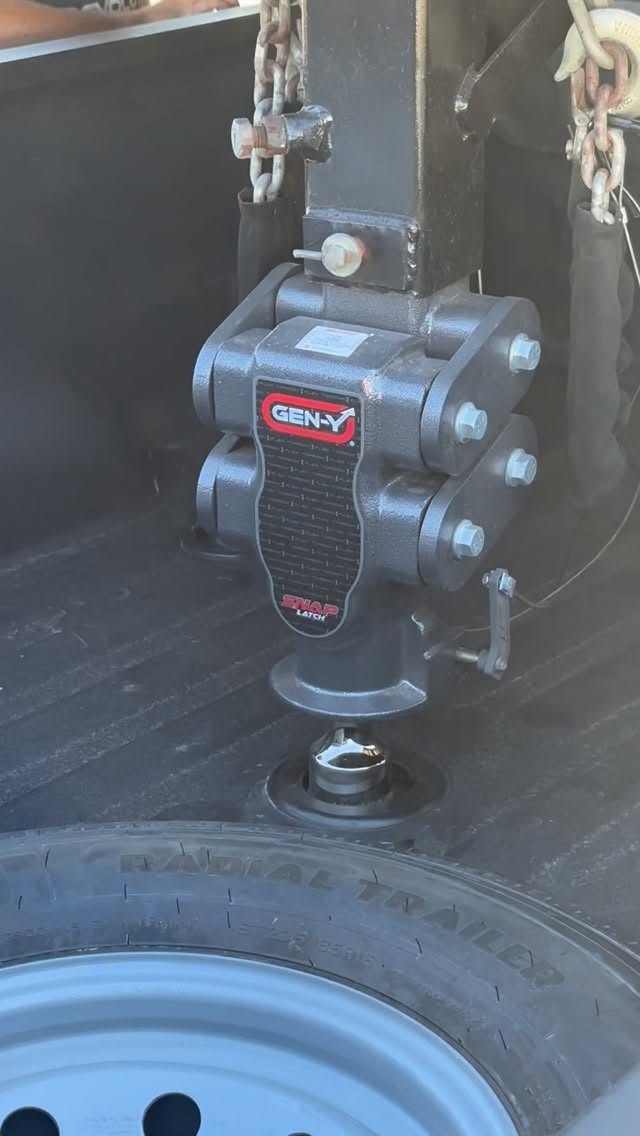 Instagram post by @liquidrevolutions for GenY Hitch. Caption reads: [...] ✅ We’re all hooked up with our New....