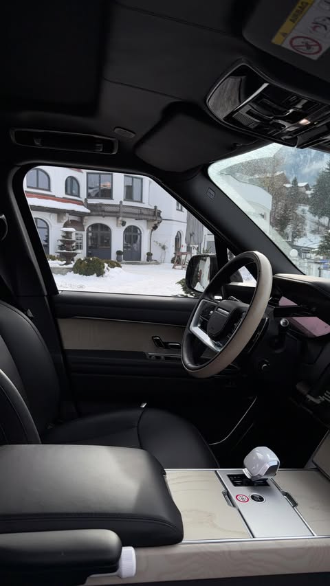 Instagram post by @blancaarimany for LilySilk. Caption reads: [...] #fashion #capsulewardrobe #fyp #lilysilk....