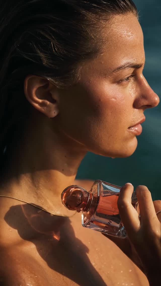 Instagram post by @leonorborgesrn for Armani beauty. Caption reads: [...] Way of doing summer with @armanibeauty ✨ ....