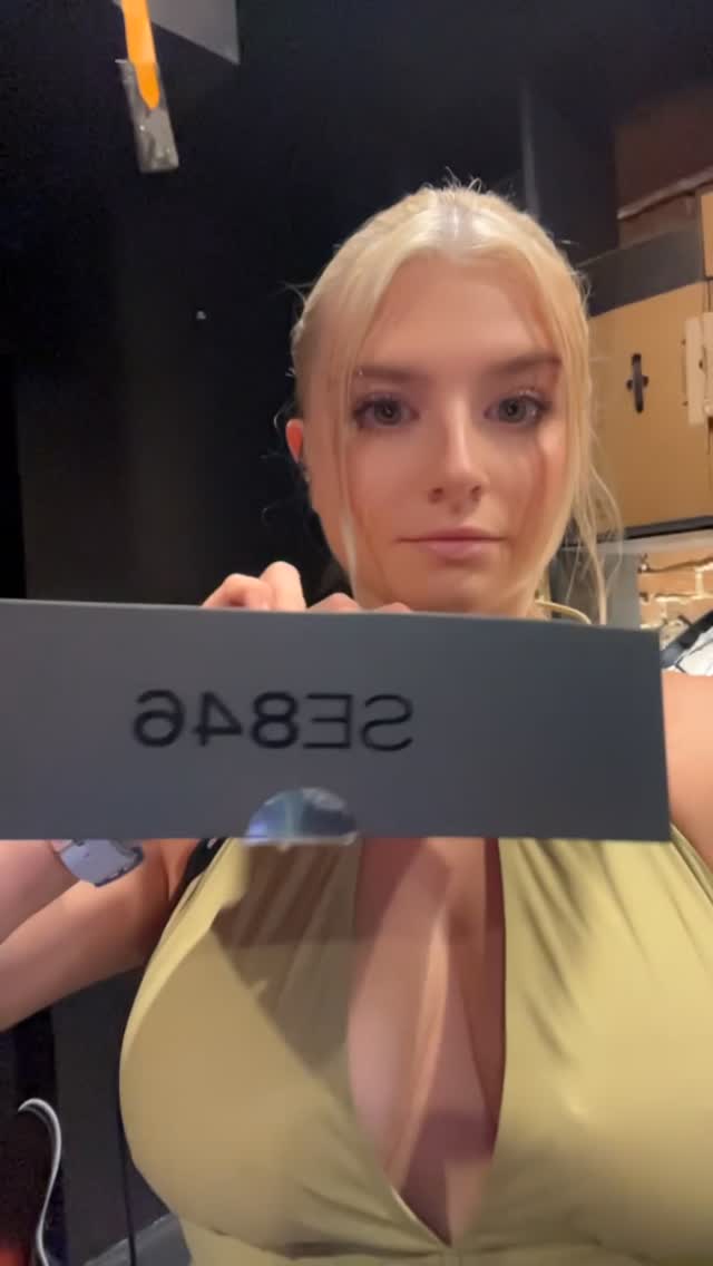 Instagram post by @susieeveriss for Shure. Caption reads: Tried on my in ears for the first time 🤘🏼🙌🏼....