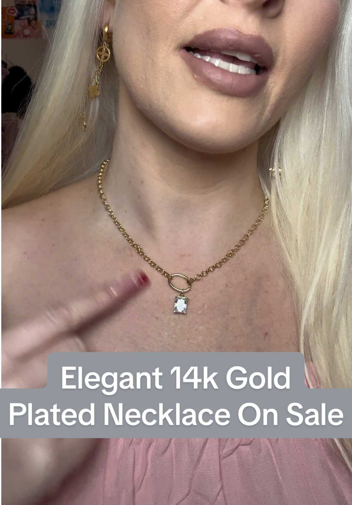 TikTok post by @kerriebeautyfinds for TimelessDream. Caption reads: @MEIITRUE Timeless Dream I love this necklace. She....