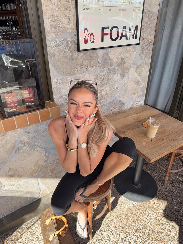 Instagram post by @sophperry_x for Yeoreo. Caption reads: capris + this song on repeat ⭐️🧋👜👝....