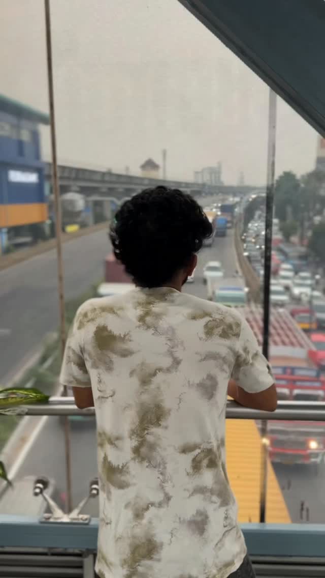 Instagram post by @settalker for Skullcandy. Caption reads: Music lovers ന് ഇത് എന്തായാലും....