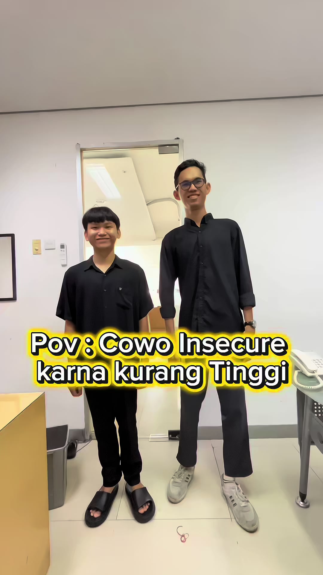 TikTok post by @tarinovvi for Coolvita. Caption reads: Yukkk dicobainnn pumpung promo @Coolvita Indonesia....