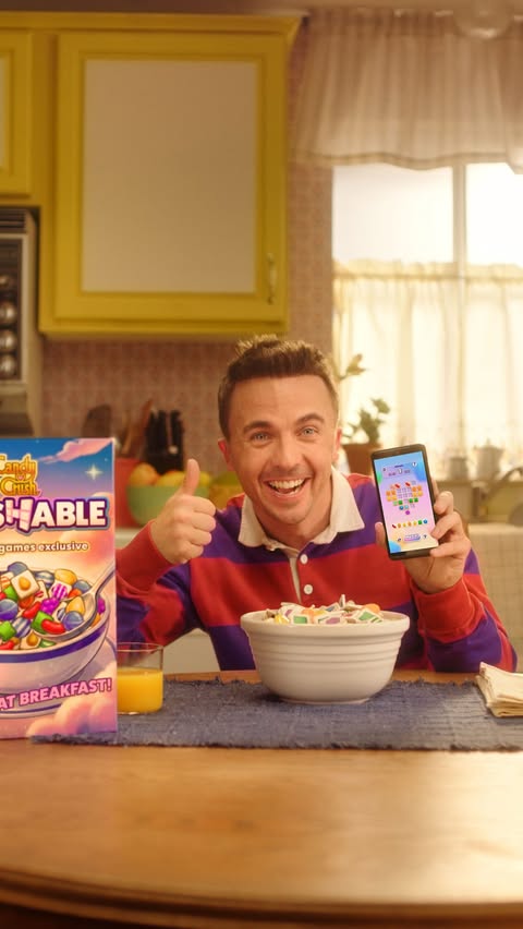 Instagram post by @frankiemuniz4 for Yahoo. Caption reads: [...] Play Crushable from Candy Crush now on Yahoo....