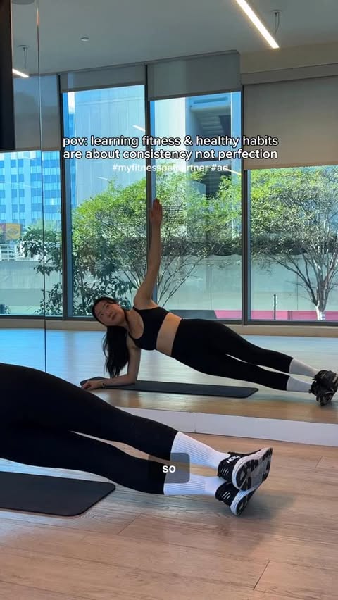 Instagram post by @jinnyannn for MyFitnessPal. Caption reads: [...] king! Prep before the holidays with....