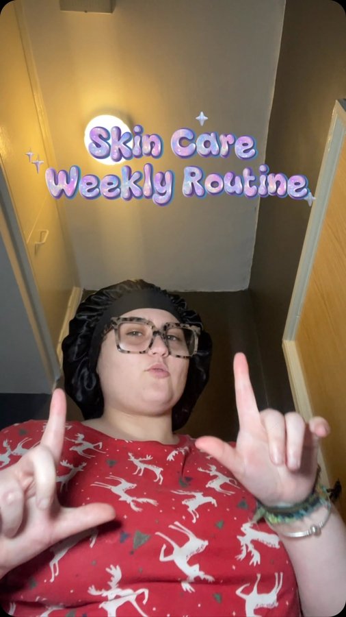 Instagram post by @carolinaleoa for BeautyPro. Caption reads: With this glass skin I want NO WAHALA with no one....