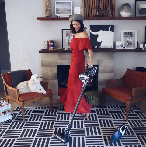 Instagram post by @aryannepadilha for Hoover Vacuums. Caption reads: Powerhouse team mode over here!⁣
I'm super excited....