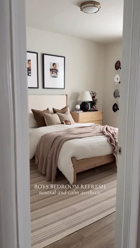 Instagram post by @hope.decarlo for Rugs USA. Caption reads: [...] LED lights and all the fun throws.....