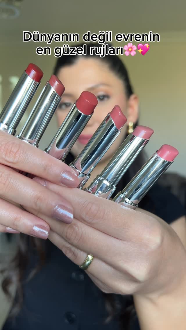 Instagram post by @sel_inblog for Flormar. Caption reads: LİNKİ ÖNE ÇIKANLARIMDA🌸💖Kızlarımm benim enn....