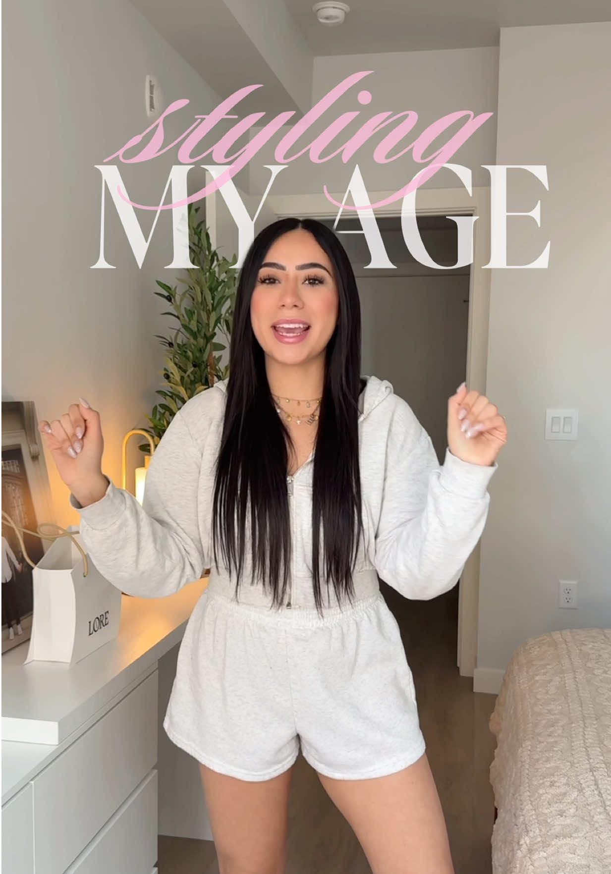 TikTok post by @evahallidays for Automet. Caption reads: [...] #stylingtips #latinaenusa @lululemon....