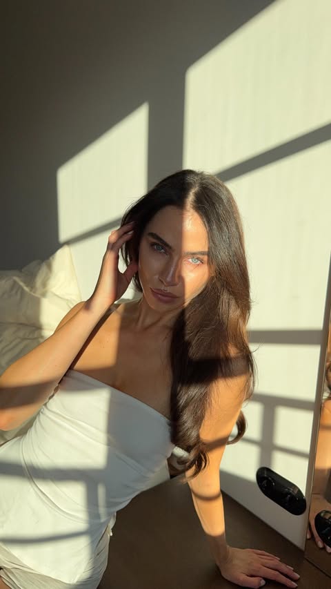 Instagram post by @leajouana for CAIA Cosmetics. Caption reads: Morning glow powered by @caiacosmetics ✨ WAKE ME....