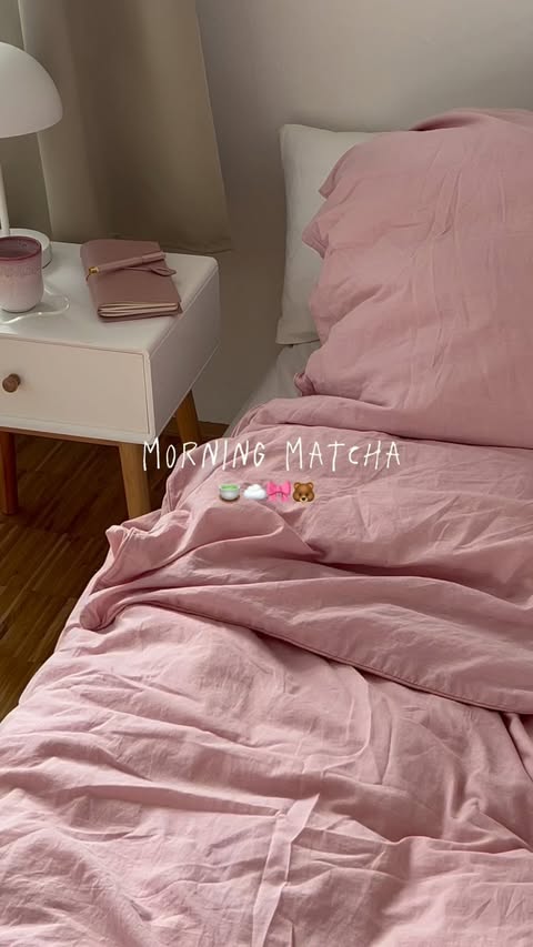 Instagram post by @coffeepetitee for Nom Originals. Caption reads: [...] morning 🎀 love my new pink set from....