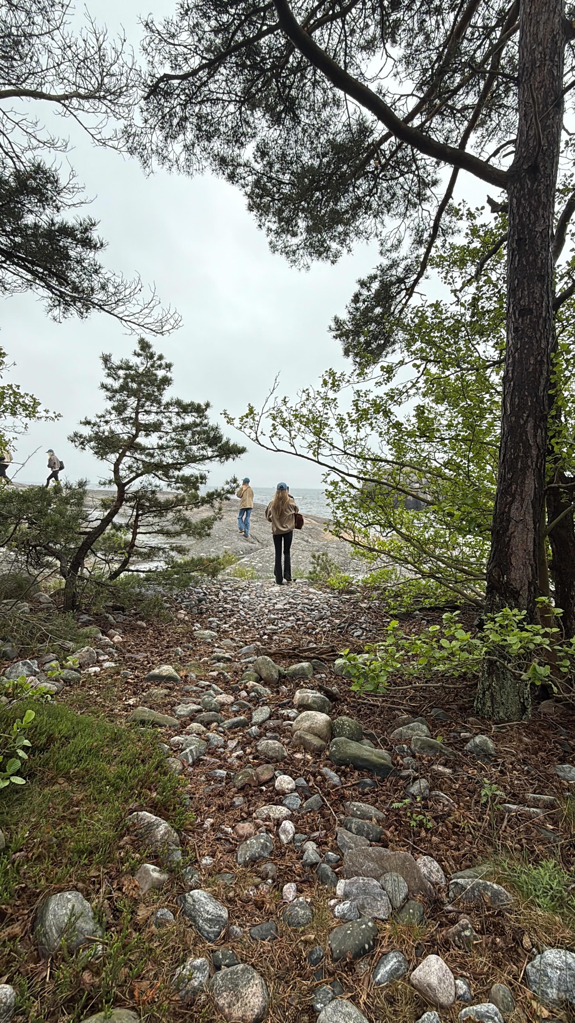 Instagram post by @arlindanyward for SENSAI Cosmetics. Caption reads: Annonce for @scandinaviancosmeticsdk ,....