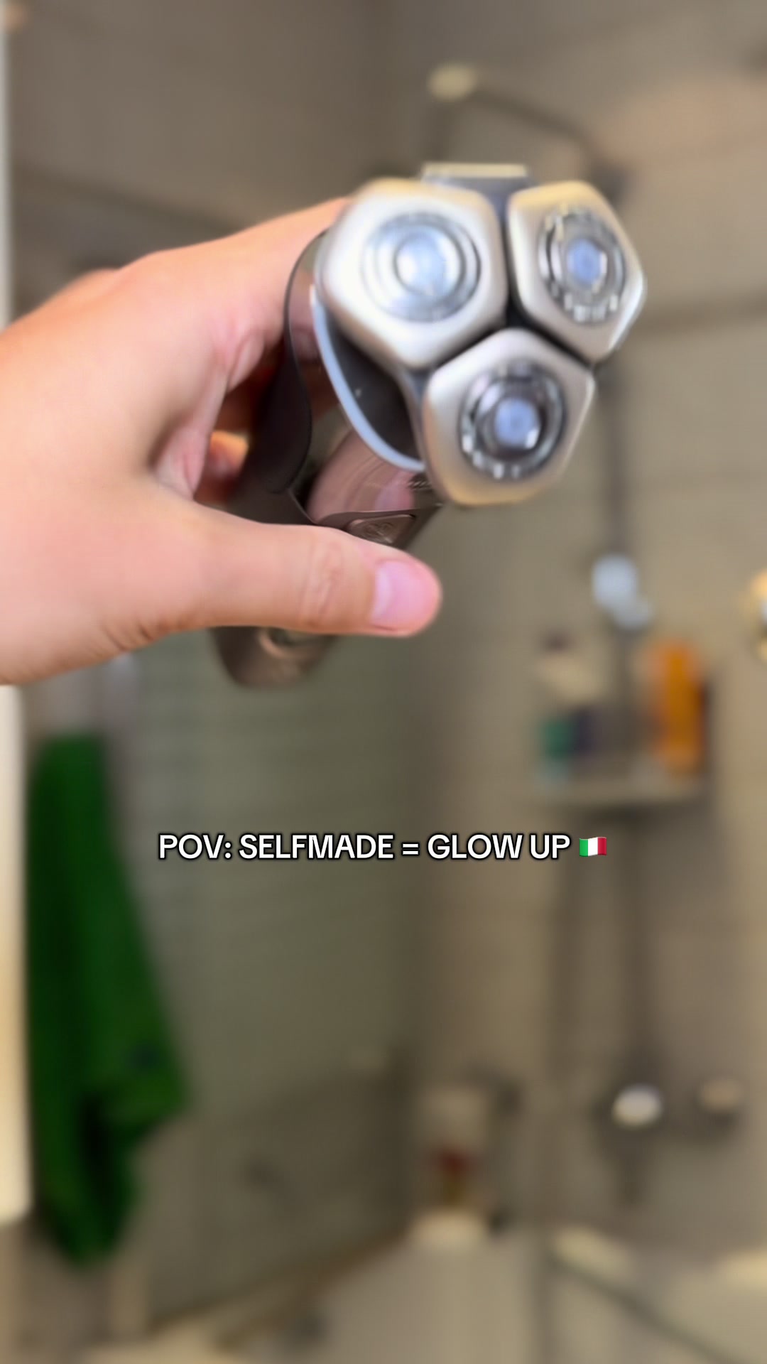 TikTok post by @einfachmaury for Philips. Caption reads: Anzeige | The Italian touch 🇮🇹 @Philips Germany .