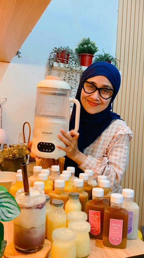 Instagram post by @idealifeonline.resep for idealifeonline. Caption reads: Ketik MAU pakai huruf besar semua untuk dikirim....