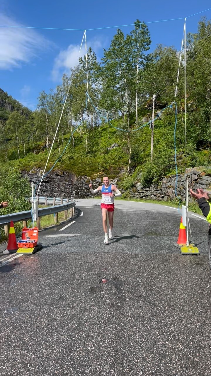 Instagram post by @marius.sorli for ProPud. Caption reads: [reklame] Bergsdalen opp - 4km -....