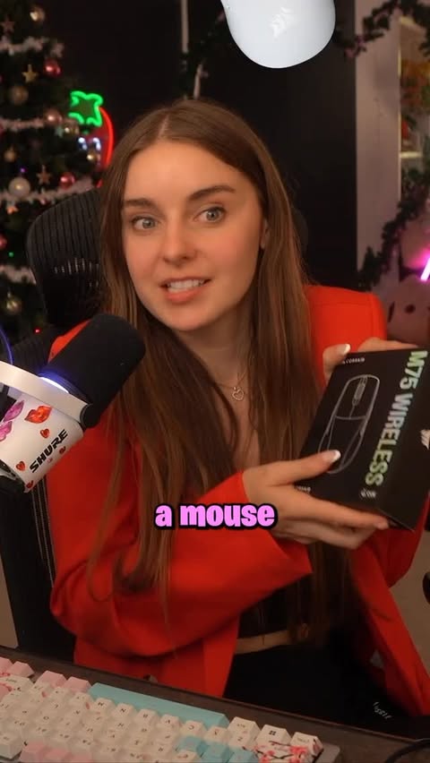 Instagram post by @loserfruit for CORSAIR. Caption reads: [...] LUFU for 10% off Gaming items 👀🎄🎅✨....
