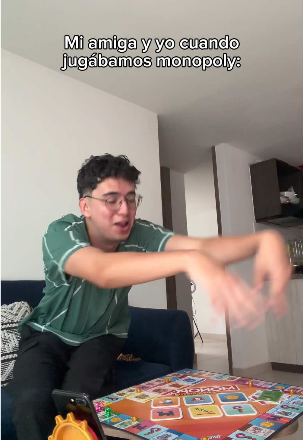 TikTok post by @soyandrex__ for Hasbro. Caption reads: Y se enoja ella 😂  @Hasbro Latam #hasbro....