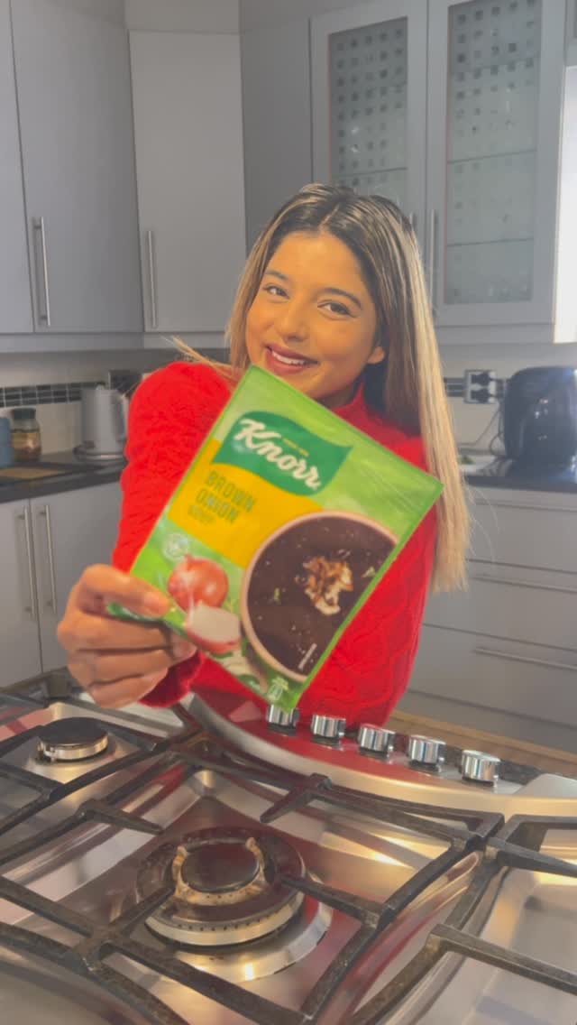 Instagram post by @tasmeen_pillay for Ogilvy. Caption reads: Try out my steak pie recipe! #knorbrownonionsoup.