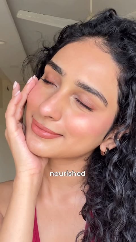 Instagram post by @yogitaarathore for Ozone Ayurvedics. Caption reads: Comment “GLOW”and I’ll share it with you 🔗 Use my....