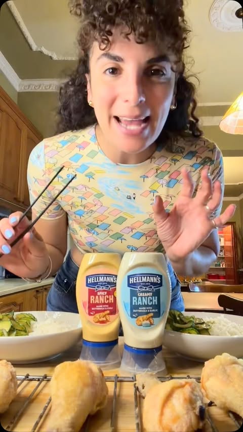 Instagram post by @theophili7 for Hellmann's. Caption reads: [...] και η ταινία… μόλις ξεκίνησε! 🇺🇸✨....