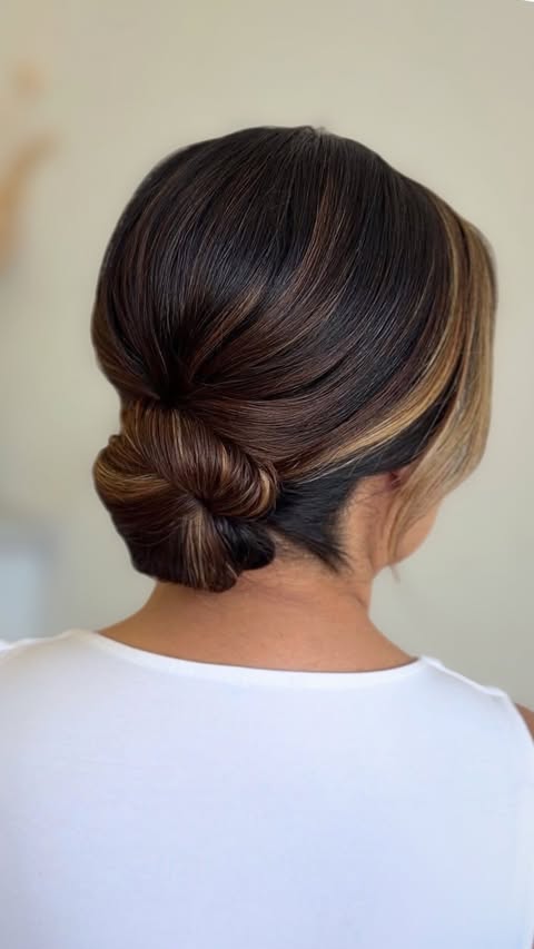 Instagram post by @rachel.thebridalstylist for DESIGNME Hair. Caption reads: [...] sleek or clean. I truly love the....