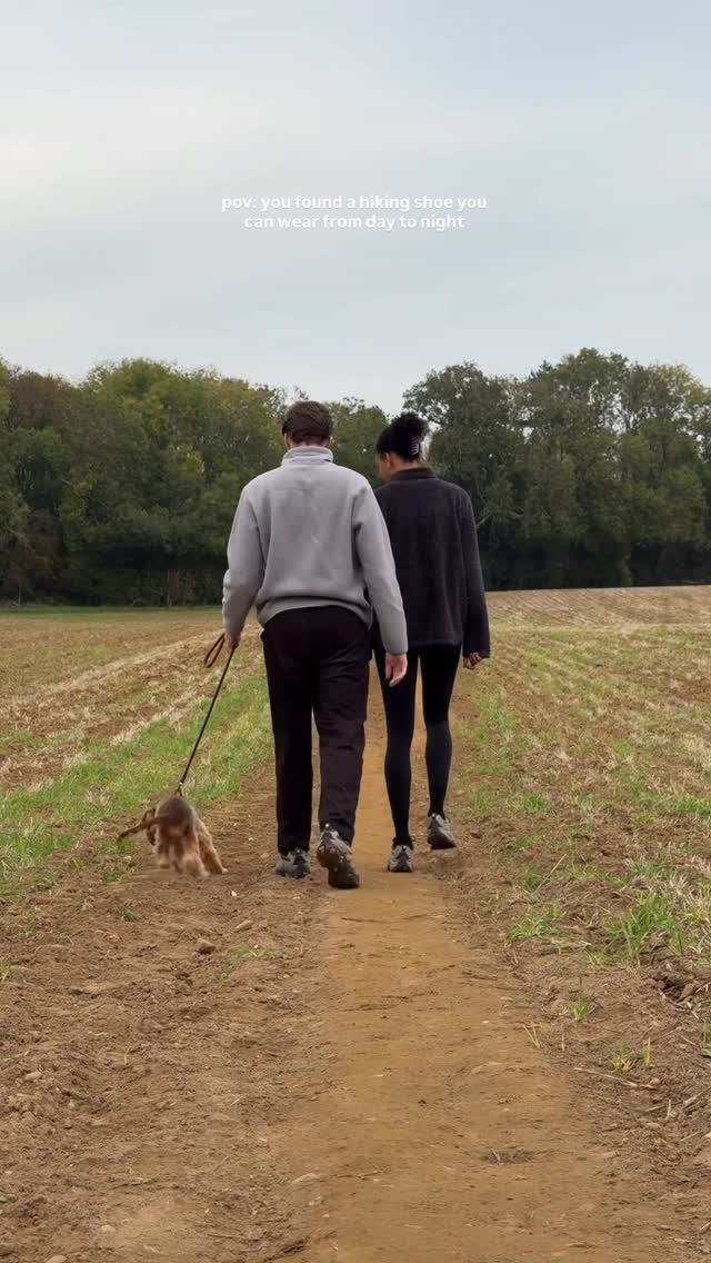 Instagram post by @reanne.witter for Merrell. Caption reads: [...] cosy evening pub trips made better with....