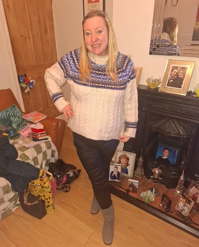 Instagram post by @fashionmommywm for LOVALL. Caption reads: [...] found a perfect jumper on Vinted. Jeans....