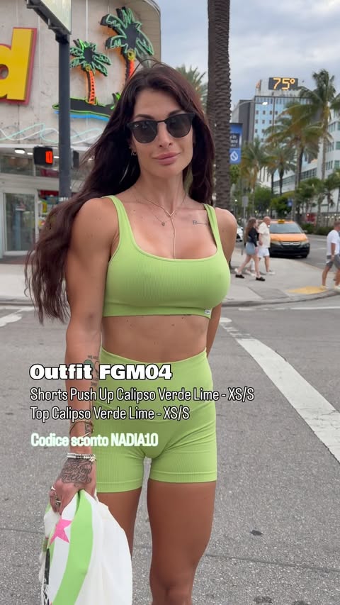 Instagram post by @nannilu_fit for FGM04 Cosmetica Professionale. Caption reads: Verde lime 🍋‍🟩 @fgm04cosmetica #ad #fgm04 Codice....