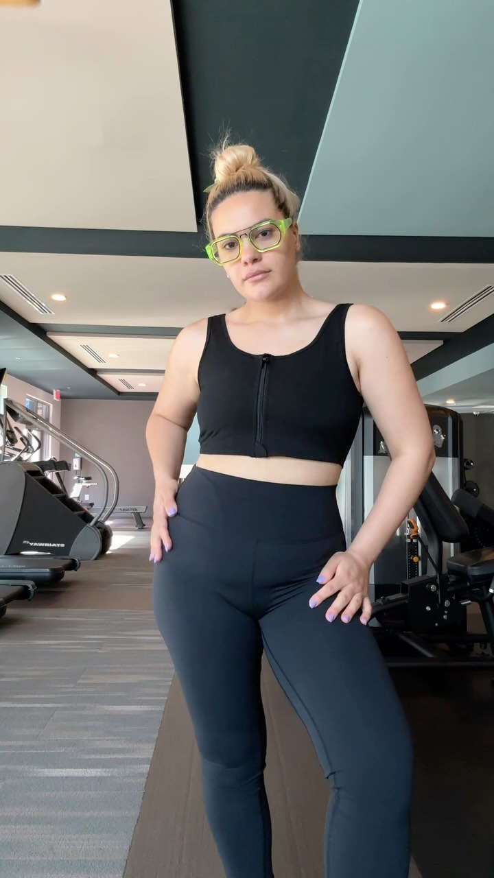 Instagram post by @azraagvncc for Sunzel. Caption reads: @sunzelofficial_ 🫶🏻
Can we take a moment for....