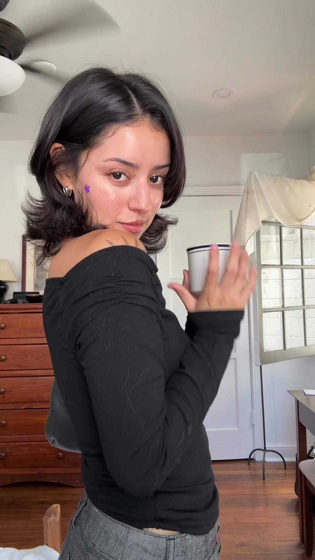 TikTok post by @uglygirlsworld for Klassy Network. Caption reads: in @Klassy Network top and Verdarm capris 😍 #ootd....