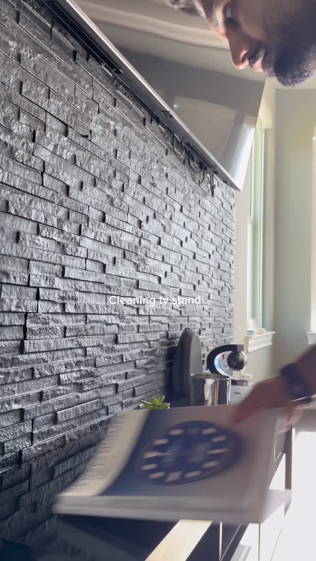 Instagram post by @shaavir6 for Clorox. Caption reads: Shout out @clorox wipes for helping me out....