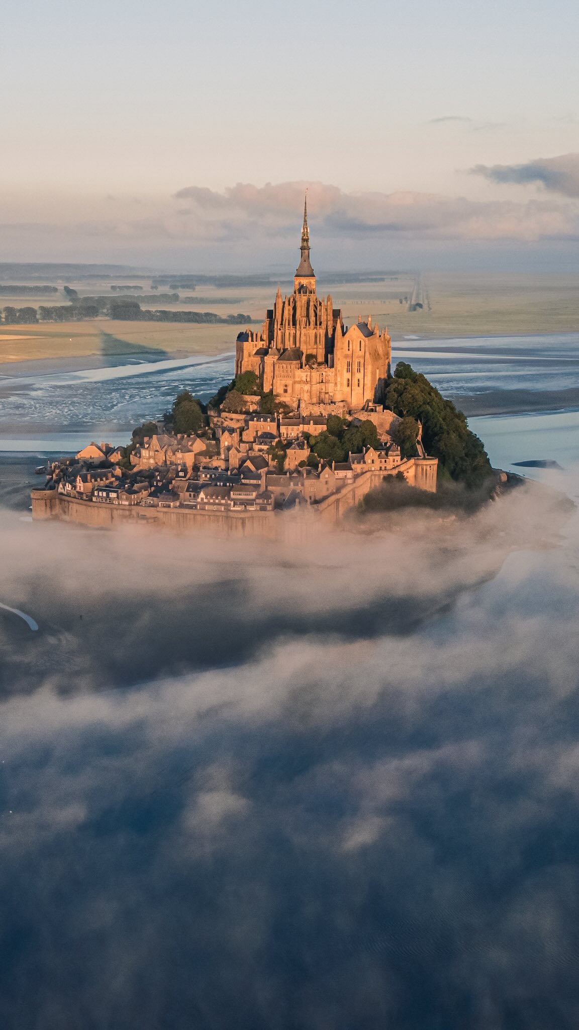 Instagram post by @monsieur.jim for ifolor. Caption reads: Keep your memories alive 🎞️⤵️

It’s the end of....