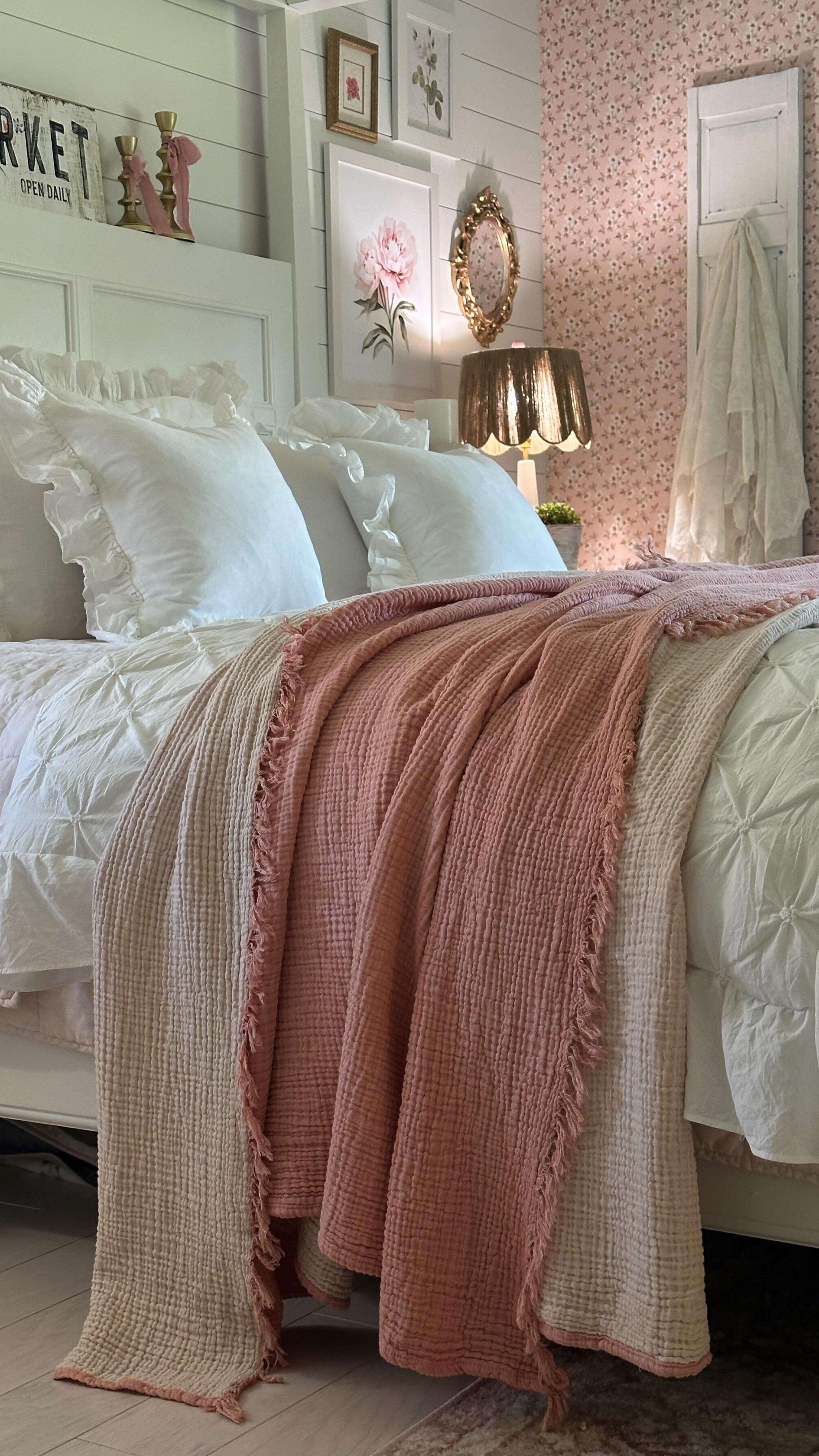 Instagram post by @decordesignswithjen for Boutique Rugs. Caption reads: Good morning friends ! Here’s your daily dose of....