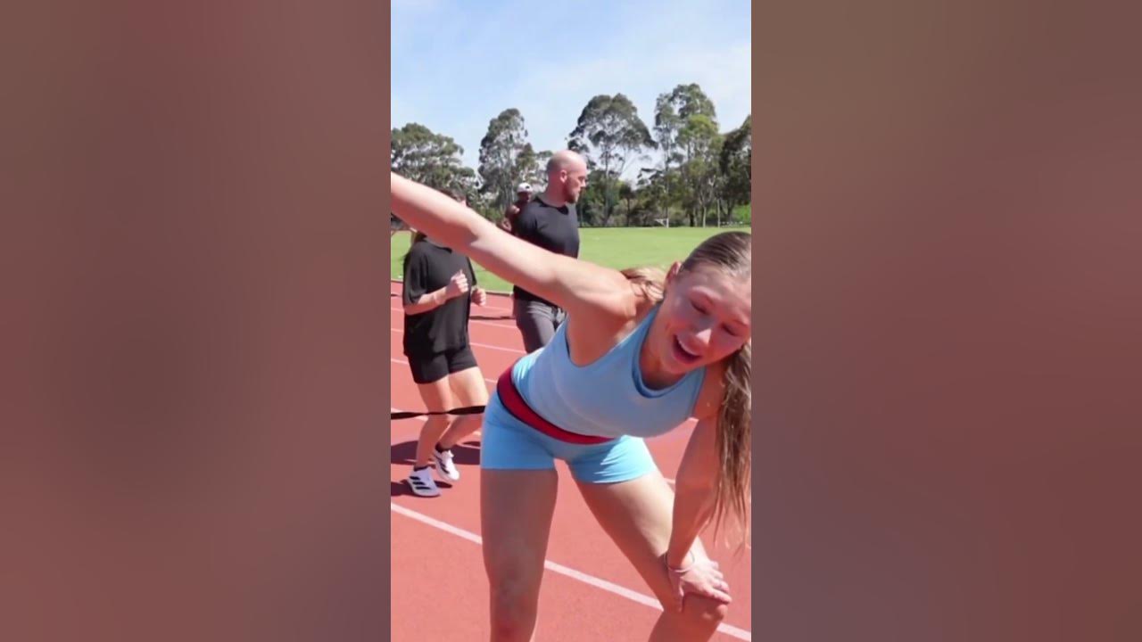 YouTube post by @MiaGross for LSKD. Caption reads: In the thick of it 🤮🤮🤮  Outfit @LSKDAU  DC:....